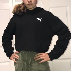 🌺 NWOT PINK Long Sleeve Crop Top ❤️